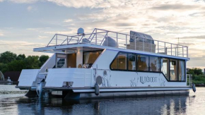 Lieblingsplatz Parey - Schwimmendes Luxboot